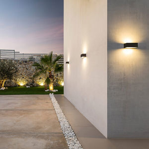 contemporary wall light