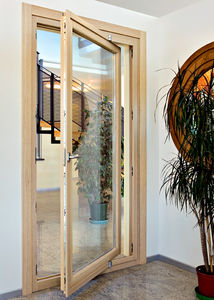 pivoting with offset axis French door