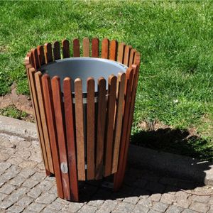 public trash can