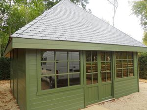 red cedar garden cabin