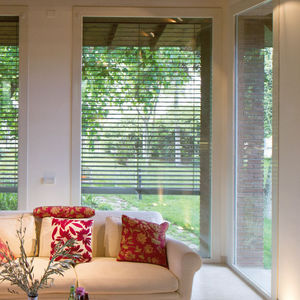 Venetian blinds