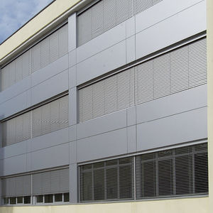 Venetian blinds