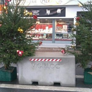 security bollard