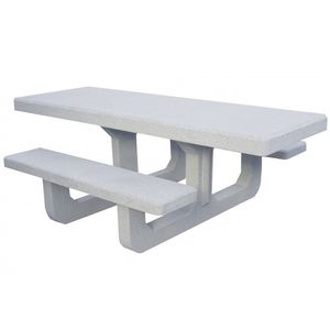 traditional picnic table