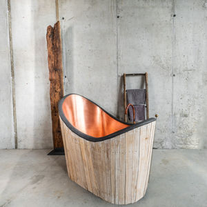 oval bathtub