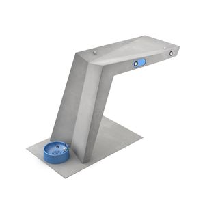 outdoor drinking fountain / concrete / for handicapped / for dogs