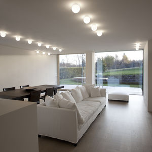 recessed ceiling light fixture