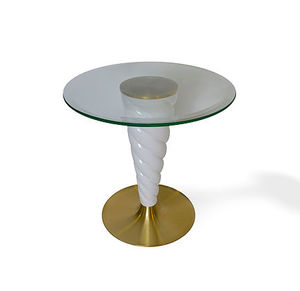 traditional pedestal table