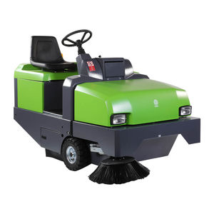 ride-on sweeping machine