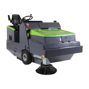 ride-on sweeping machine
