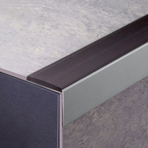 aluminum stair nose 1