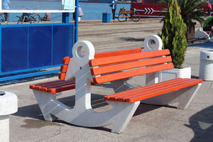 public bench / contemporary / wooden / fiber-reinforced concrete