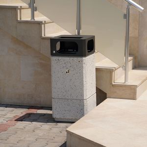public trash can