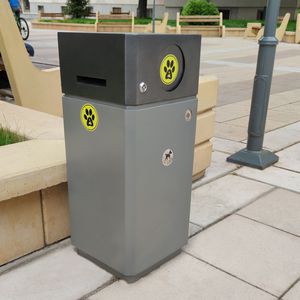 public trash can