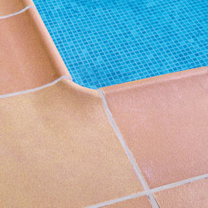 porcelain stoneware swimming pool coping