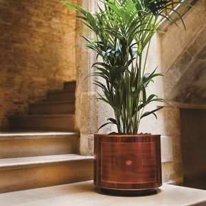 mahogany planter