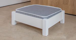 PET dog bed / wooden