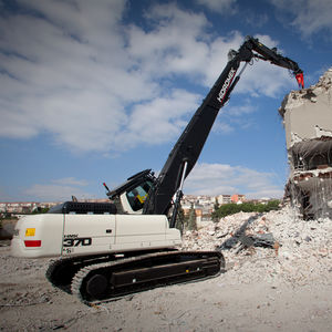 crawler excavator