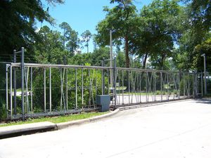 sliding gate