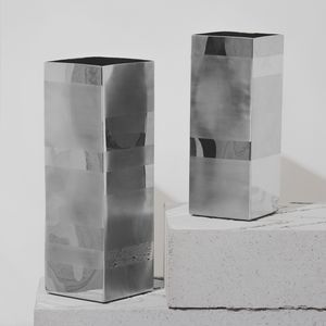 contemporary vase 1