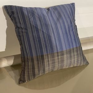 square cushion