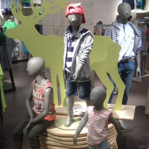 kid display mannequin