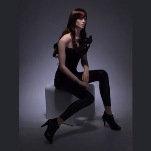 female display mannequin 1