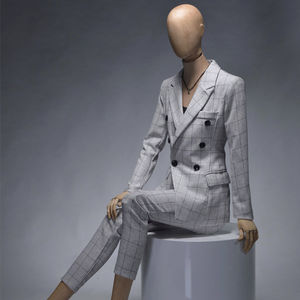 female display mannequin