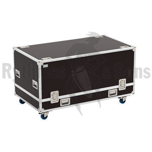 flight case on casters