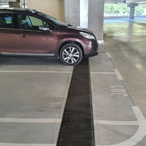 drive-over expansion joint
