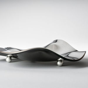 contemporary vase 1