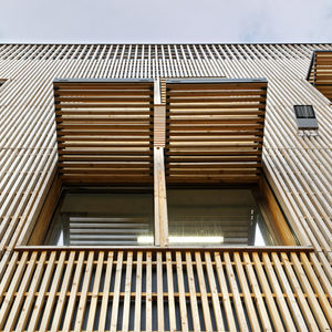 sliding shutter