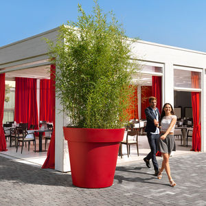 polyethylene plant pot