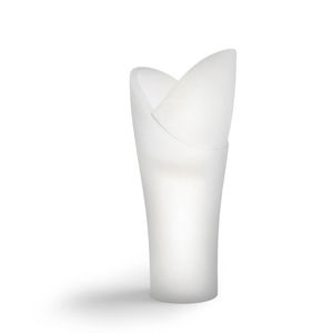 polyethylene cachepot 1