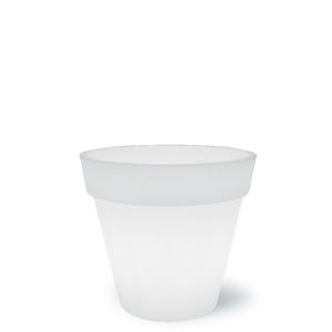 polyethylene cachepot 1