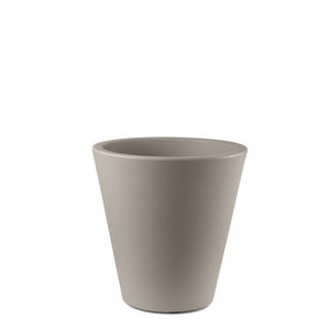 polyethylene plant pot 1