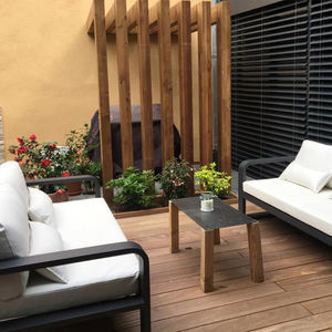 self-supporting pergola