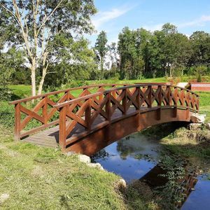 glue-laminated wood walkway