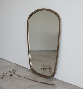wall-mounted mirror 1