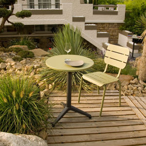 contemporary bistro table