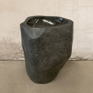 free-standing washbasin