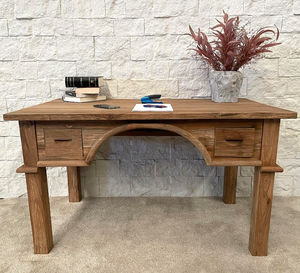 free-standing desk