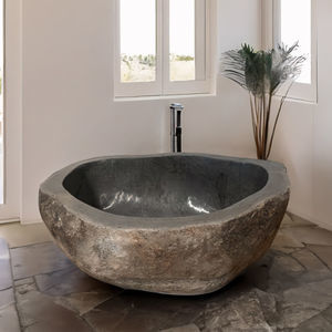 free-standing bathtub 1