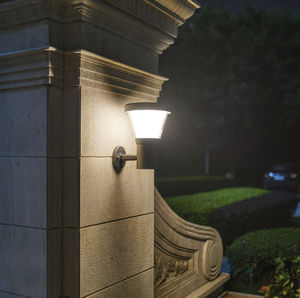 contemporary wall light 1