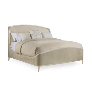 queen size bed / traditional / with headboard / hardwood
