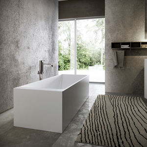 free-standing bathtub 1