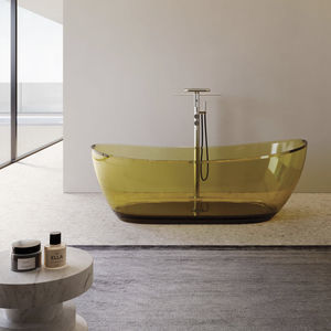 oval bathtub 1