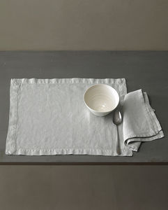 linen placemat