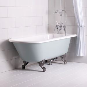 corner bathtub 1