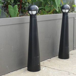 urban bollard light / contemporary / cast aluminum / cast iron